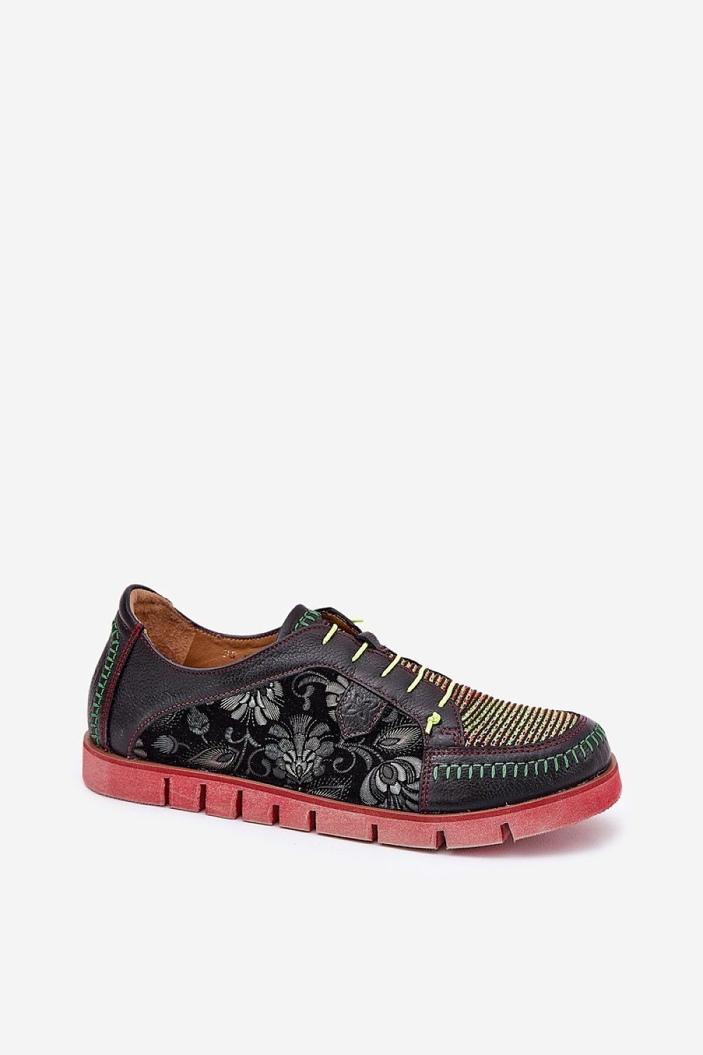 Low Shoes Model 212571 Step in Style