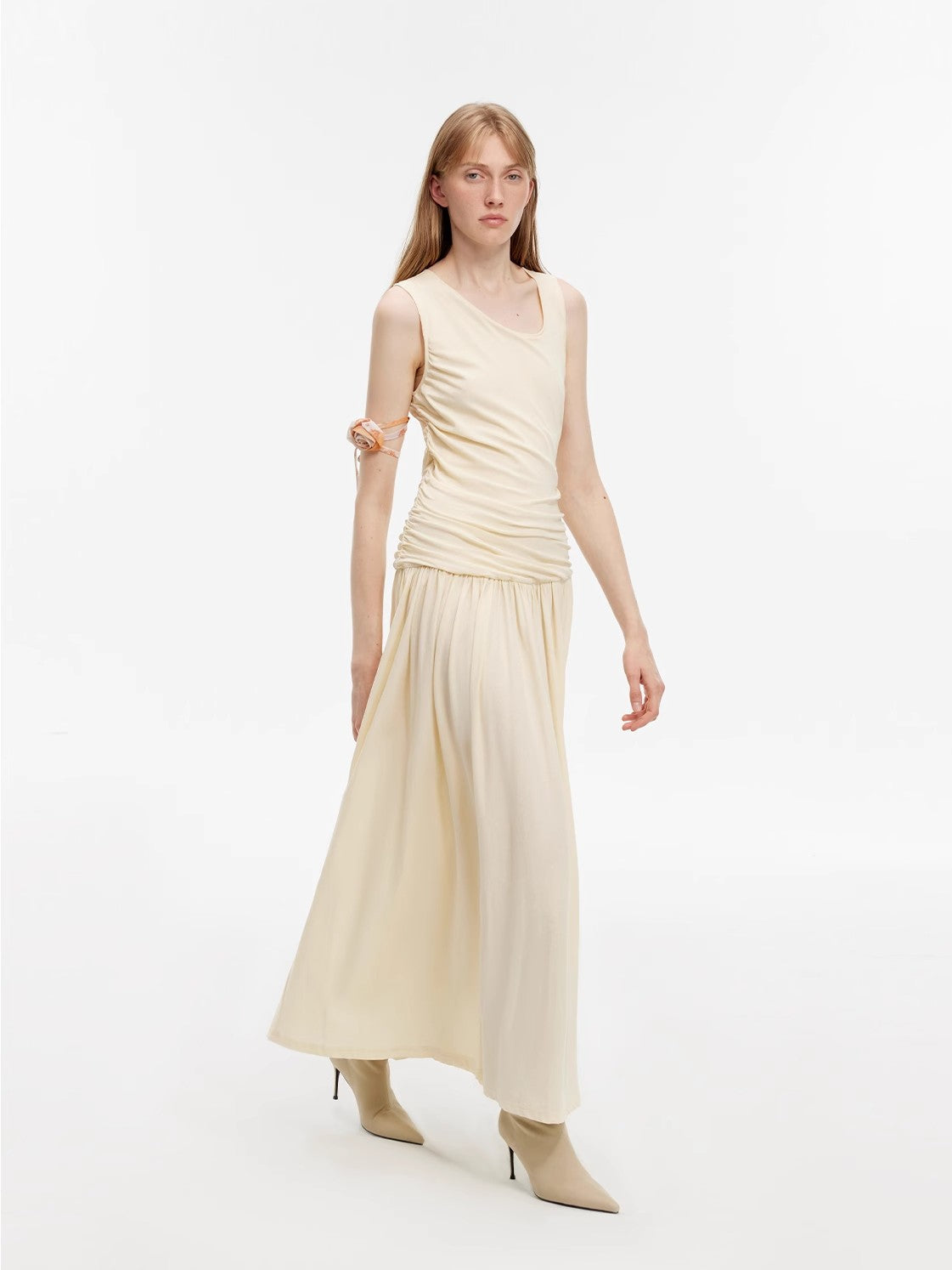 "Casual Commuting" Light Luxury