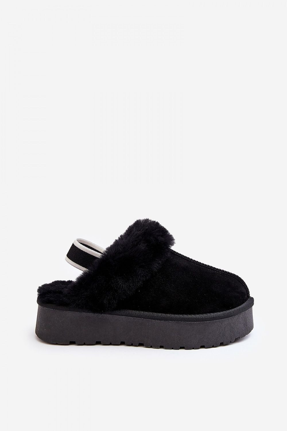 Slippers Model 188658 Step in Style