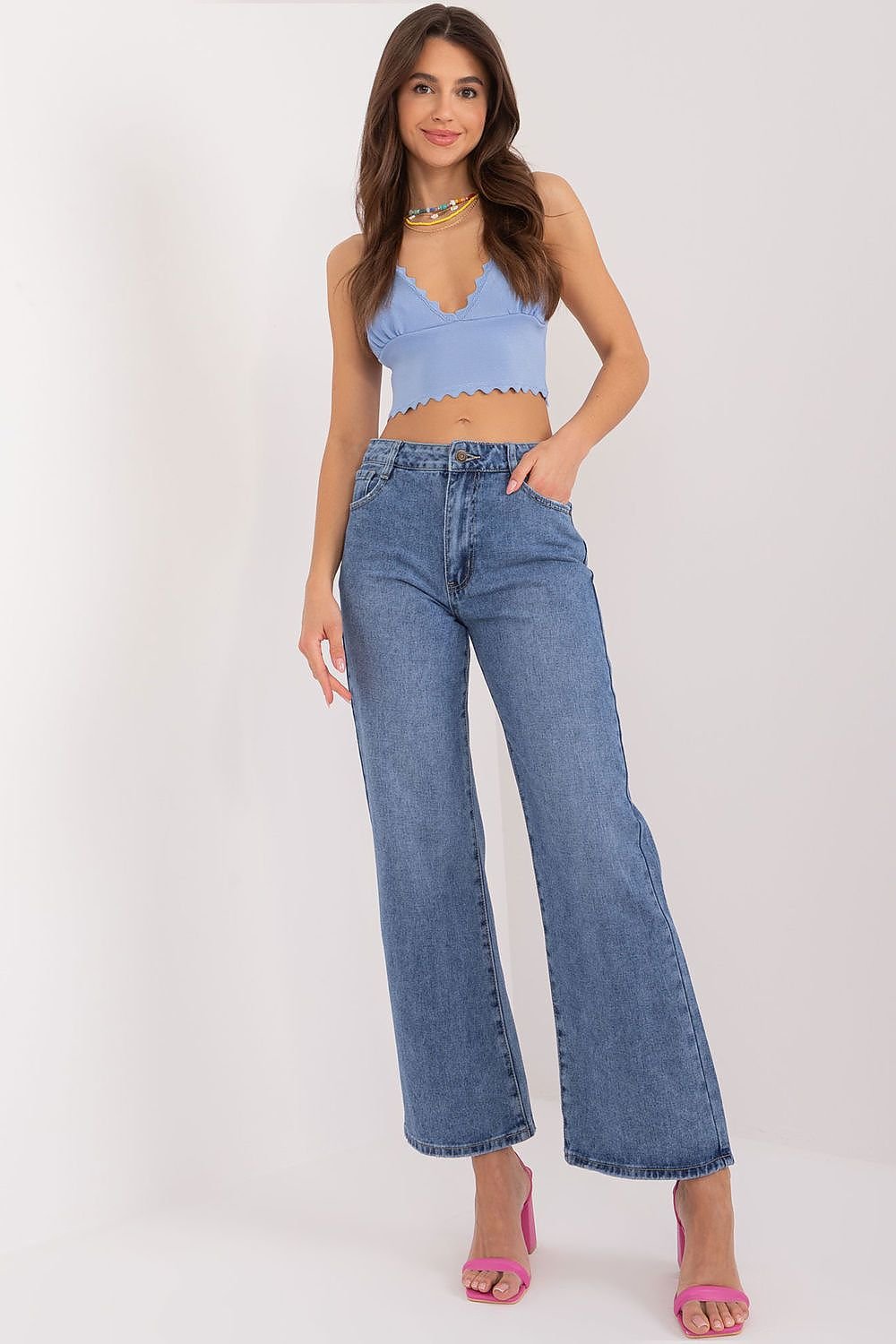 Wide-Legged Jeans