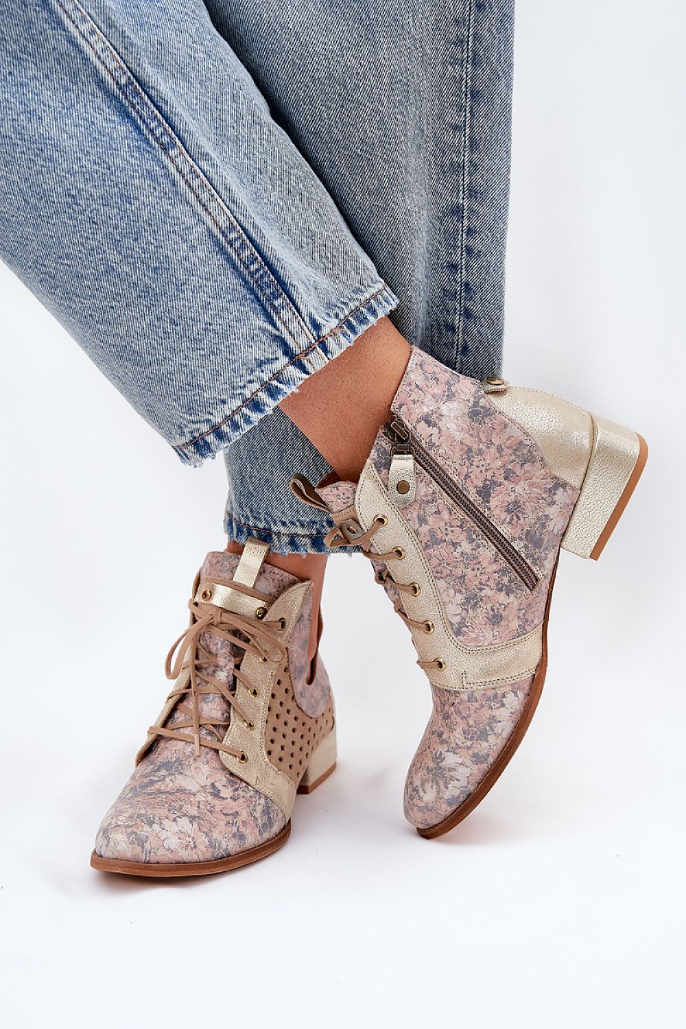 Boots Model 211091 Step in Style