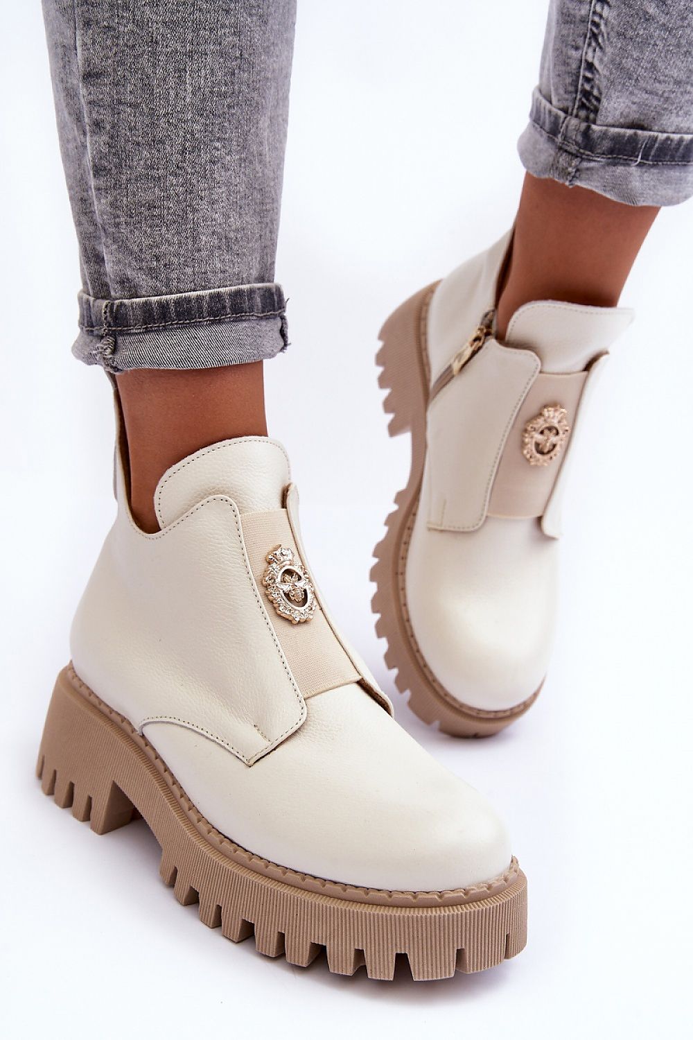 Boots Model 185635 Step in Style